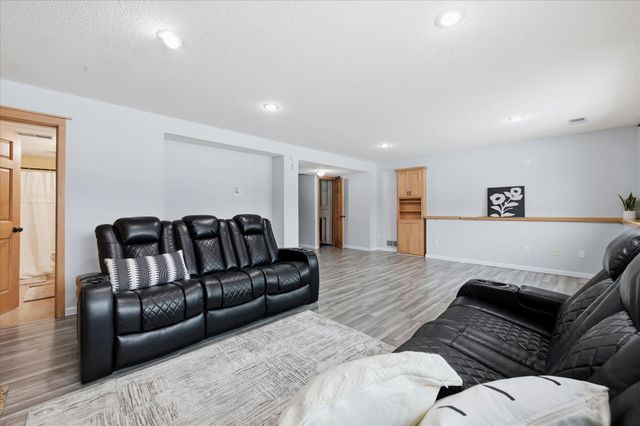 727 Garden Place, Sauk Rapids, MN 56379