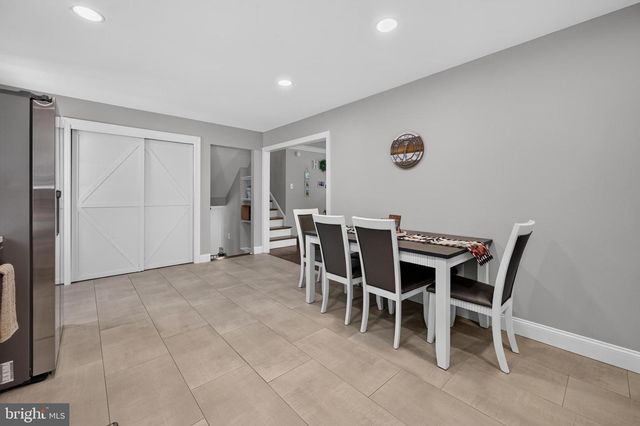 212 SUMMIT AVE, Blackwood, NJ 08012