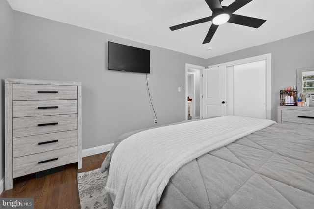 212 SUMMIT AVE, Blackwood, NJ 08012