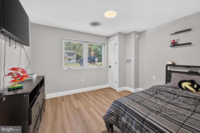 212 SUMMIT AVE, Blackwood, NJ 08012