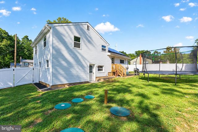 212 SUMMIT AVE, Blackwood, NJ 08012