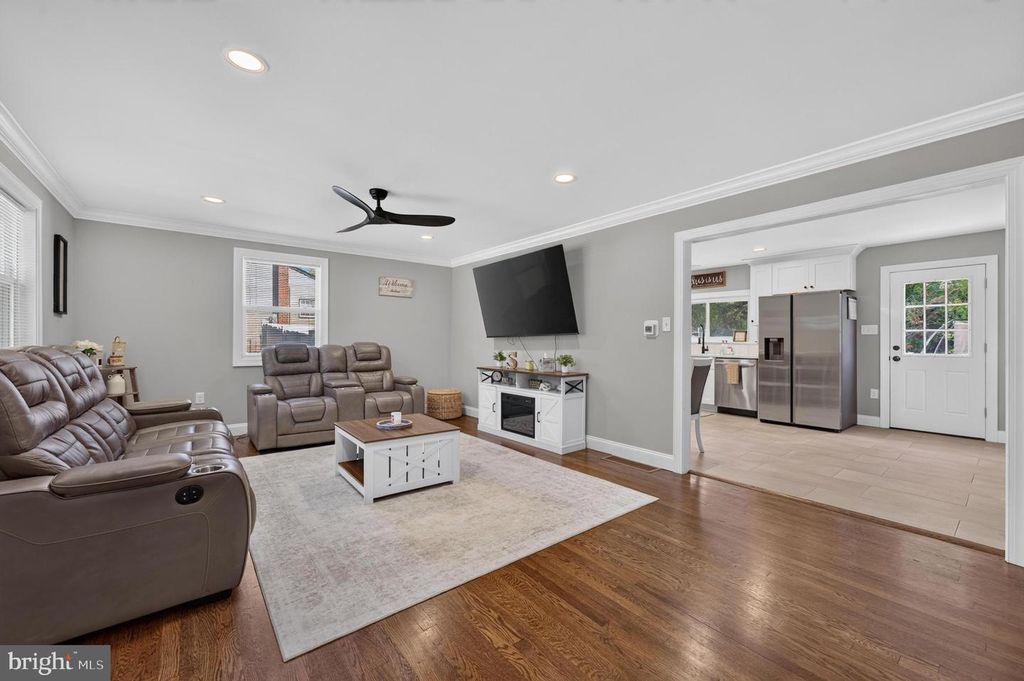 212 SUMMIT AVE, BLACKWOOD, NJ 08012 — photo 3