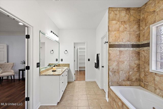 1006 Riverchase North Drive, Brandon, MS 39047