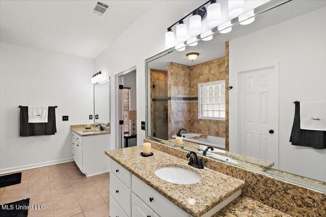 1006 Riverchase North Drive, Brandon, MS 39047