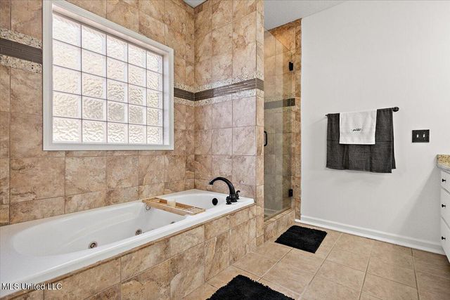 1006 Riverchase North Drive, Brandon, MS 39047