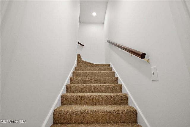 1006 Riverchase North Drive, Brandon, MS 39047