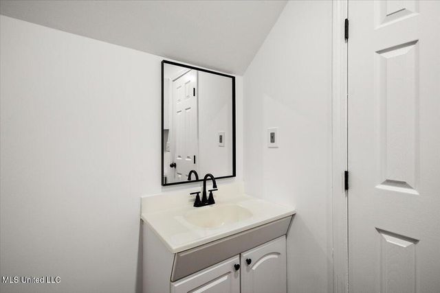 1006 Riverchase North Drive, Brandon, MS 39047