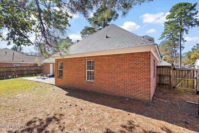 1006 Riverchase North Drive, Brandon, MS 39047