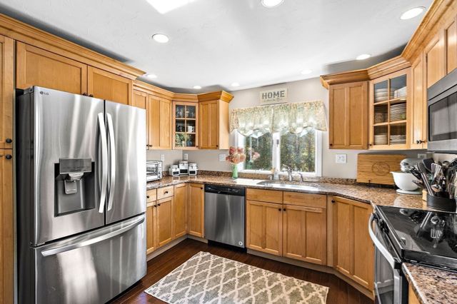 1 Alder St, Medway, MA 02053