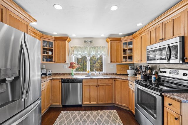 1 Alder St, Medway, MA 02053
