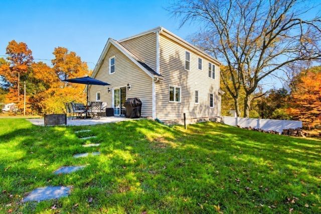 1 Alder St, Medway, MA 02053