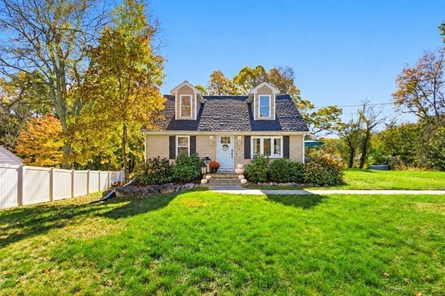 1 Alder St, Medway, MA 02053