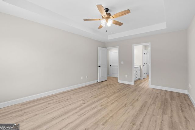 312 Beau Claire Circle, Byron, GA 31008