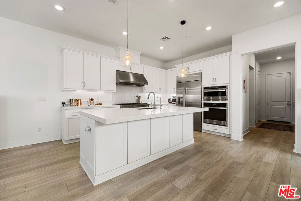 27124 Skyland Way, Valencia, CA 91381 — photo 4