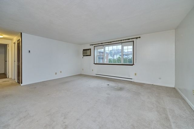 56 Coffey St 10, Boston, MA 02122