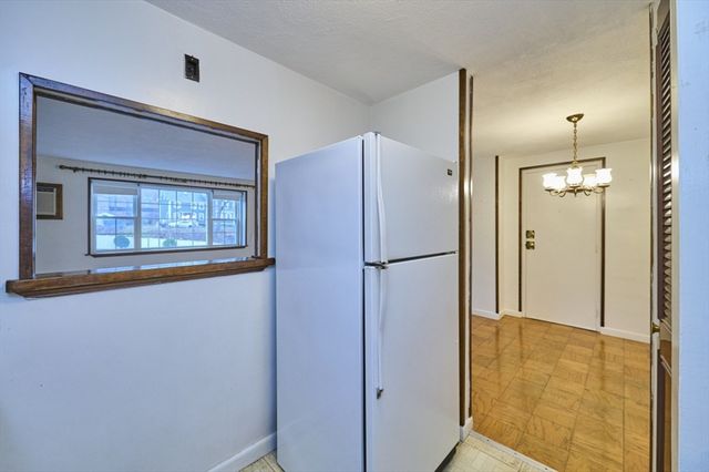 56 Coffey St 10, Boston, MA 02122