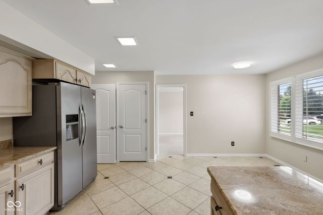 8616 Cricket Tree Lane, Indianapolis, IN 46260