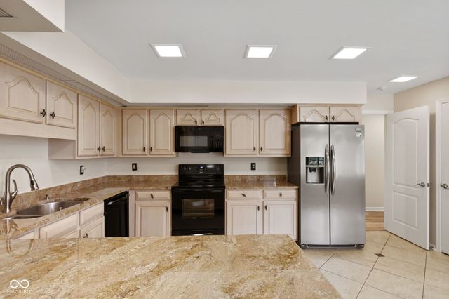 8616 Cricket Tree Lane, Indianapolis, IN 46260