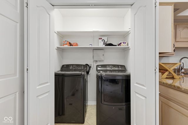 8616 Cricket Tree Lane, Indianapolis, IN 46260