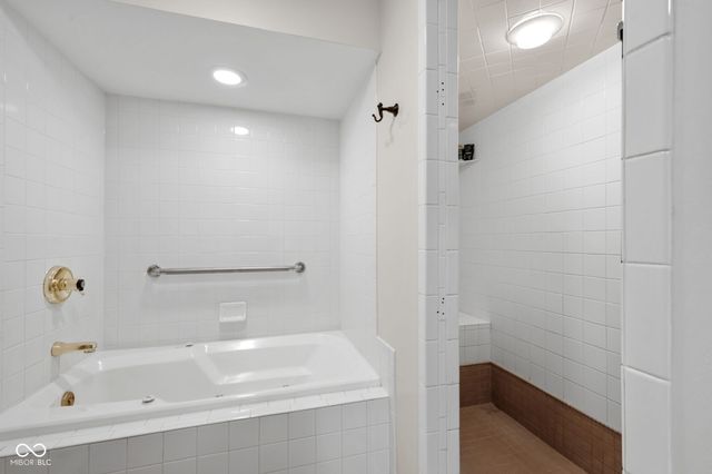 8616 Cricket Tree Lane, Indianapolis, IN 46260