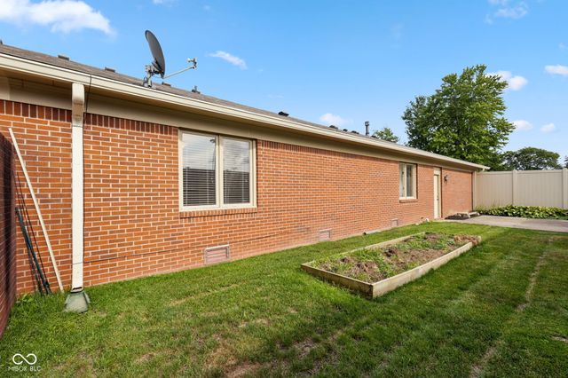 8616 Cricket Tree Lane, Indianapolis, IN 46260