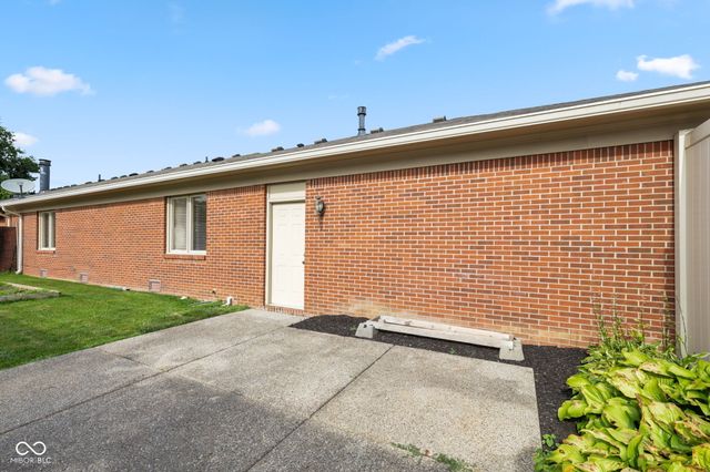 8616 Cricket Tree Lane, Indianapolis, IN 46260