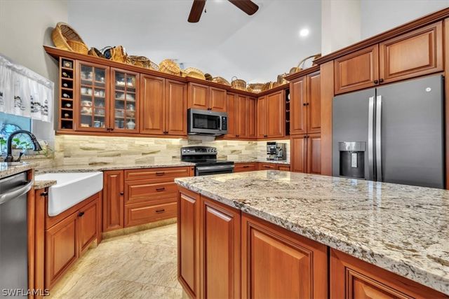 330 NE 20th ST, Cape Coral, FL 33909