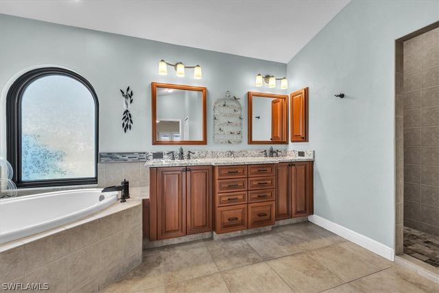 330 NE 20th ST, Cape Coral, FL 33909