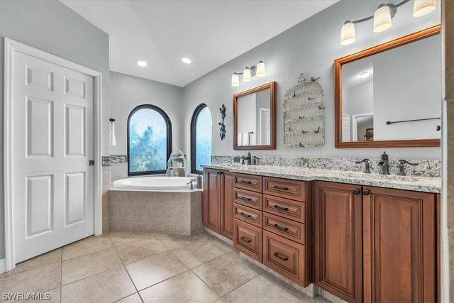 330 NE 20th ST, Cape Coral, FL 33909