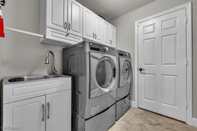 330 NE 20th ST, Cape Coral, FL 33909