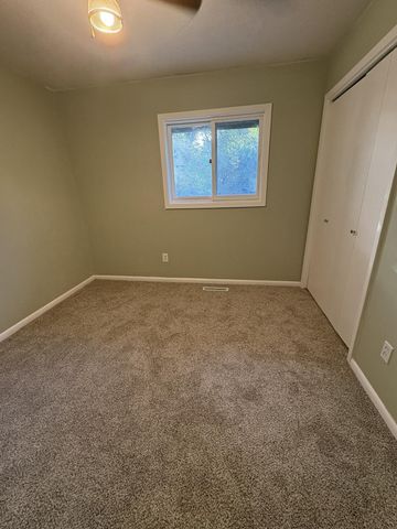 1308 Oak Drive, Montevideo, MN 56265