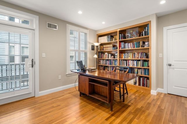 16 York Terrace, Brookline, MA 02446