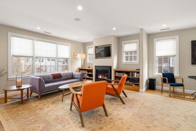 16 York Terrace, Brookline, MA 02446