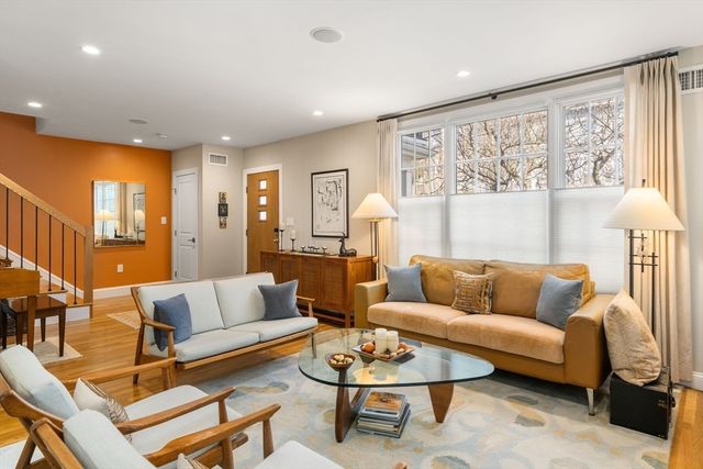 16 York Terrace, Brookline, MA 02446