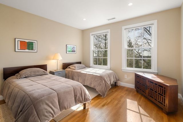 16 York Terrace, Brookline, MA 02446