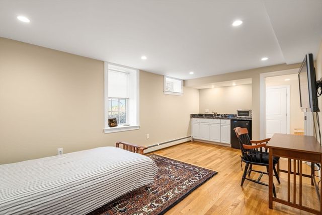 16 York Terrace, Brookline, MA 02446