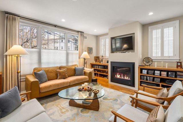 16 York Terrace, Brookline, MA 02446