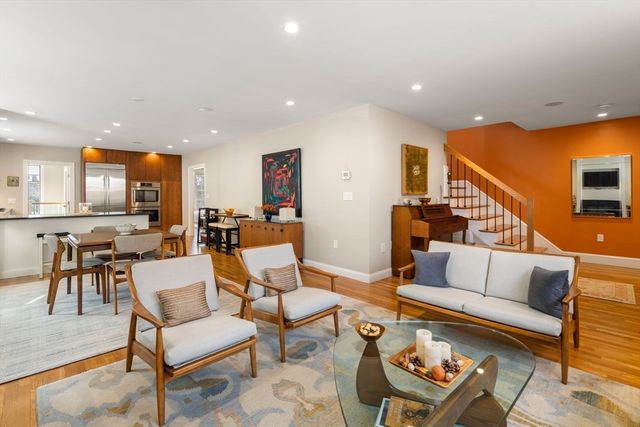 16 York Terrace, Brookline, MA 02446