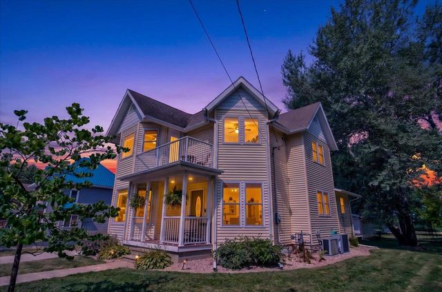 4702 County Hwy DM, Morrisonville, WI 53571