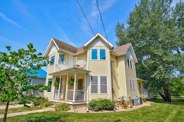 4702 County Hwy DM, Morrisonville, WI 53571