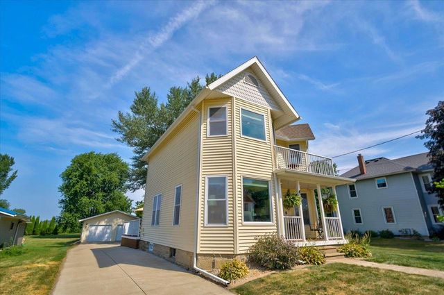 4702 County Hwy DM, Morrisonville, WI 53571