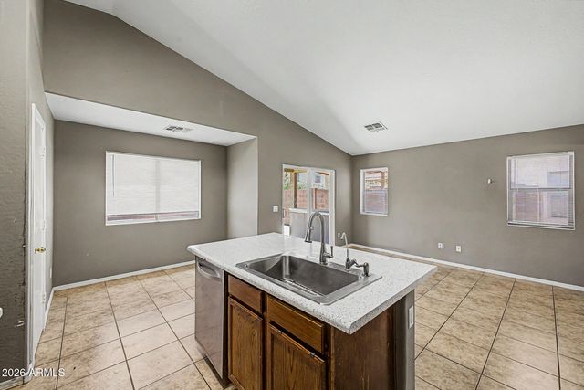 8613 W CROWN KING Road, Tolleson, AZ 85353