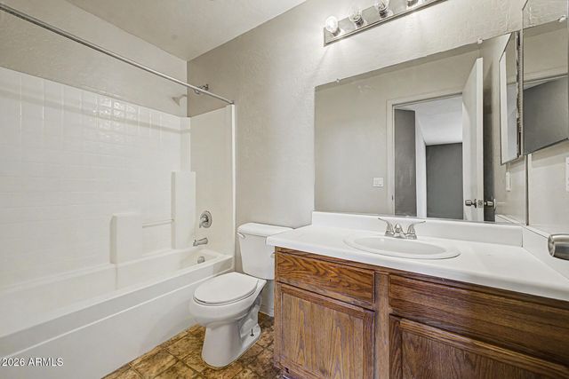 8613 W CROWN KING Road, Tolleson, AZ 85353