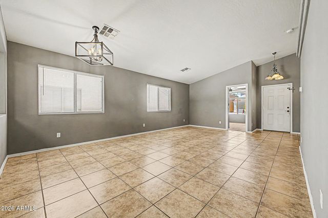 8613 W CROWN KING Road, Tolleson, AZ 85353