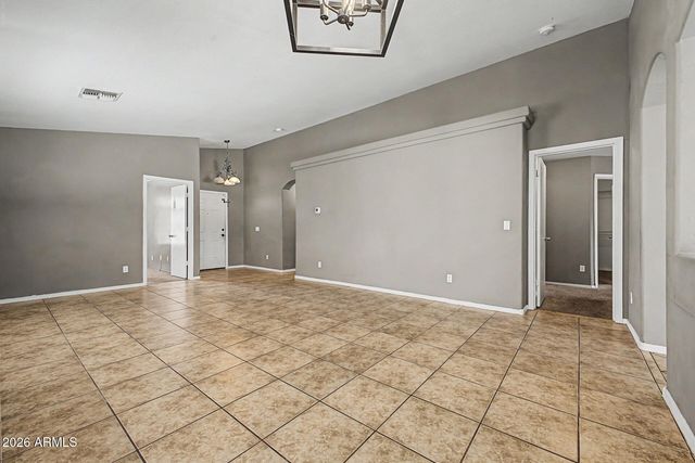 8613 W CROWN KING Road, Tolleson, AZ 85353