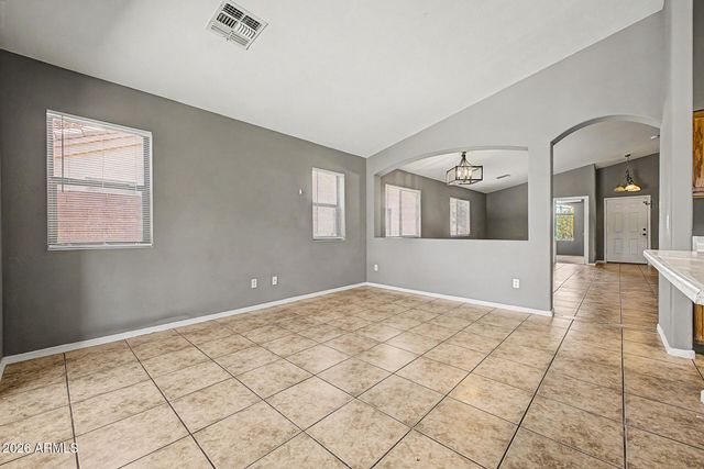 8613 W CROWN KING Road, Tolleson, AZ 85353