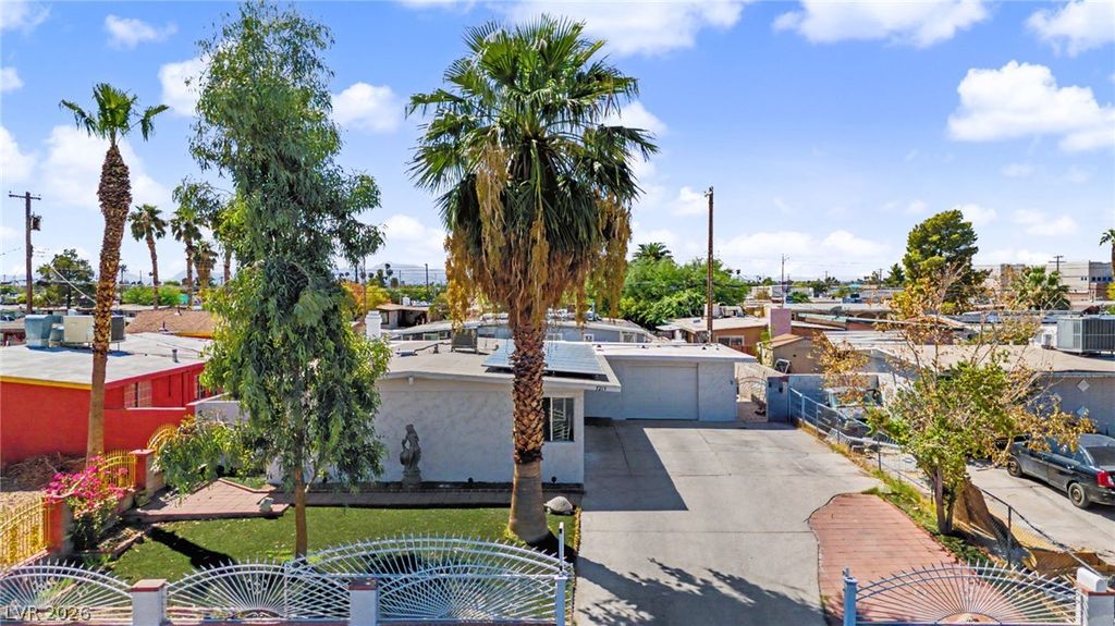 3215 Wright Avenue, North Las Vegas, NV 89030 — exterior