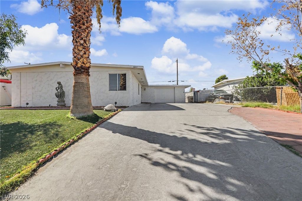 3215 Wright Avenue, North Las Vegas, NV 89030 — photo 4
