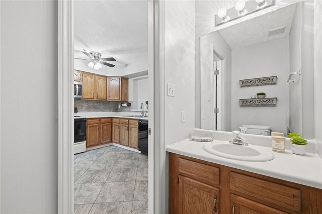 156 Meadowview Dr, North Strabane, PA 15317