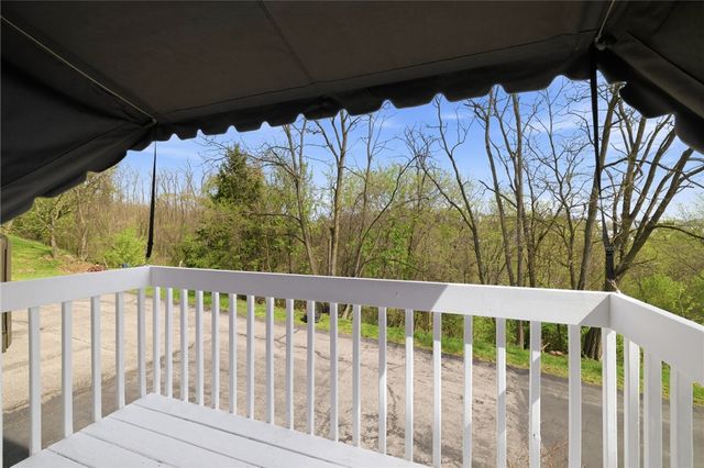 156 Meadowview Dr, North Strabane, PA 15317